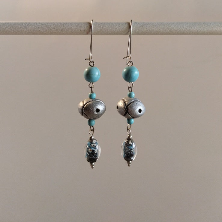 Μακριά Σκουλαρίκια με Ασημί και Τιρκουάζ Χάντρες