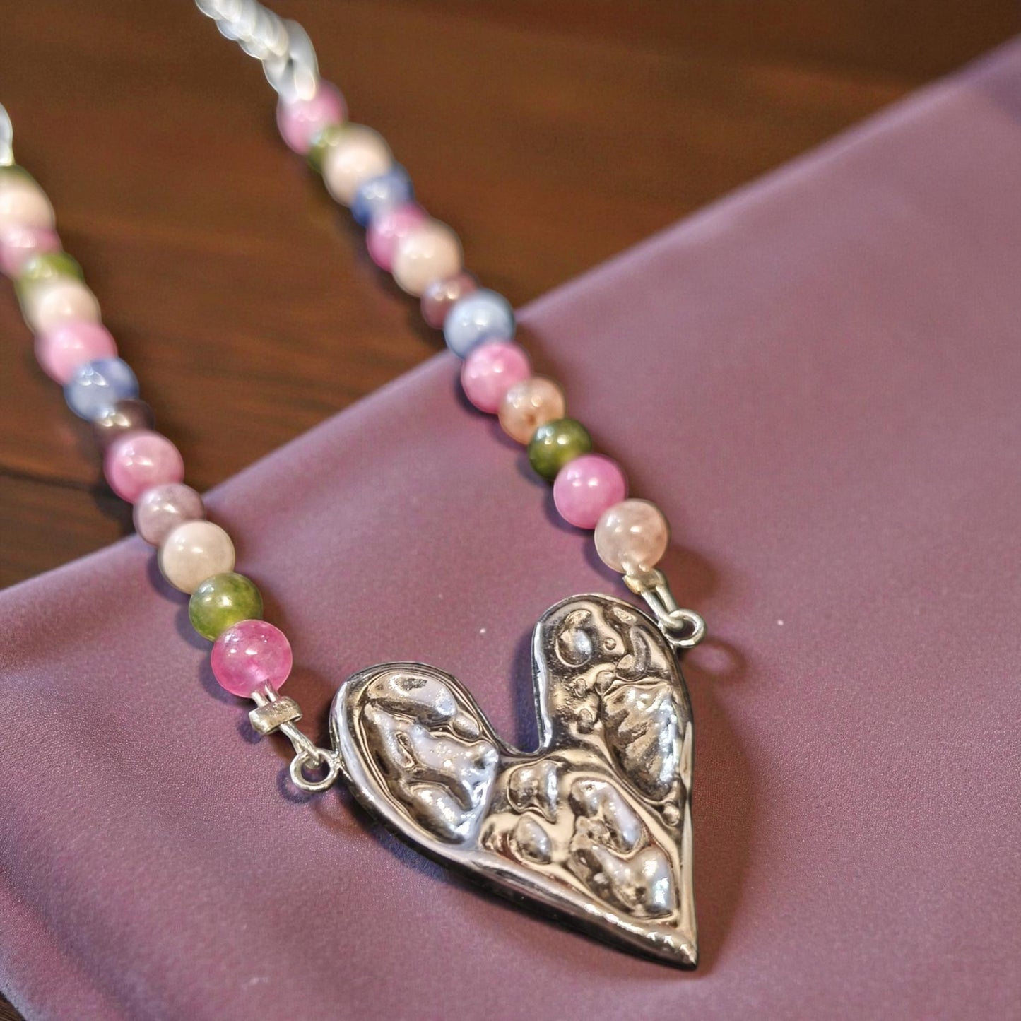Κολιέ με Καρδιά και Πολύχρωμες Χάντρες