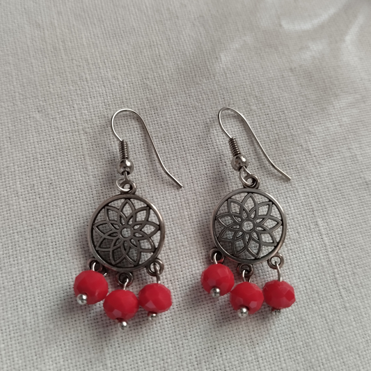 Σκουλαρίκια με Κόκκινες Χάντρες