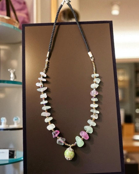 Σετ Σκουλαρίκια και Κολιέ με Πράσινες και Ροζ Πέτρες