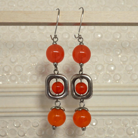 Σκουλαρίκια με Κόκκινες Χάντρες