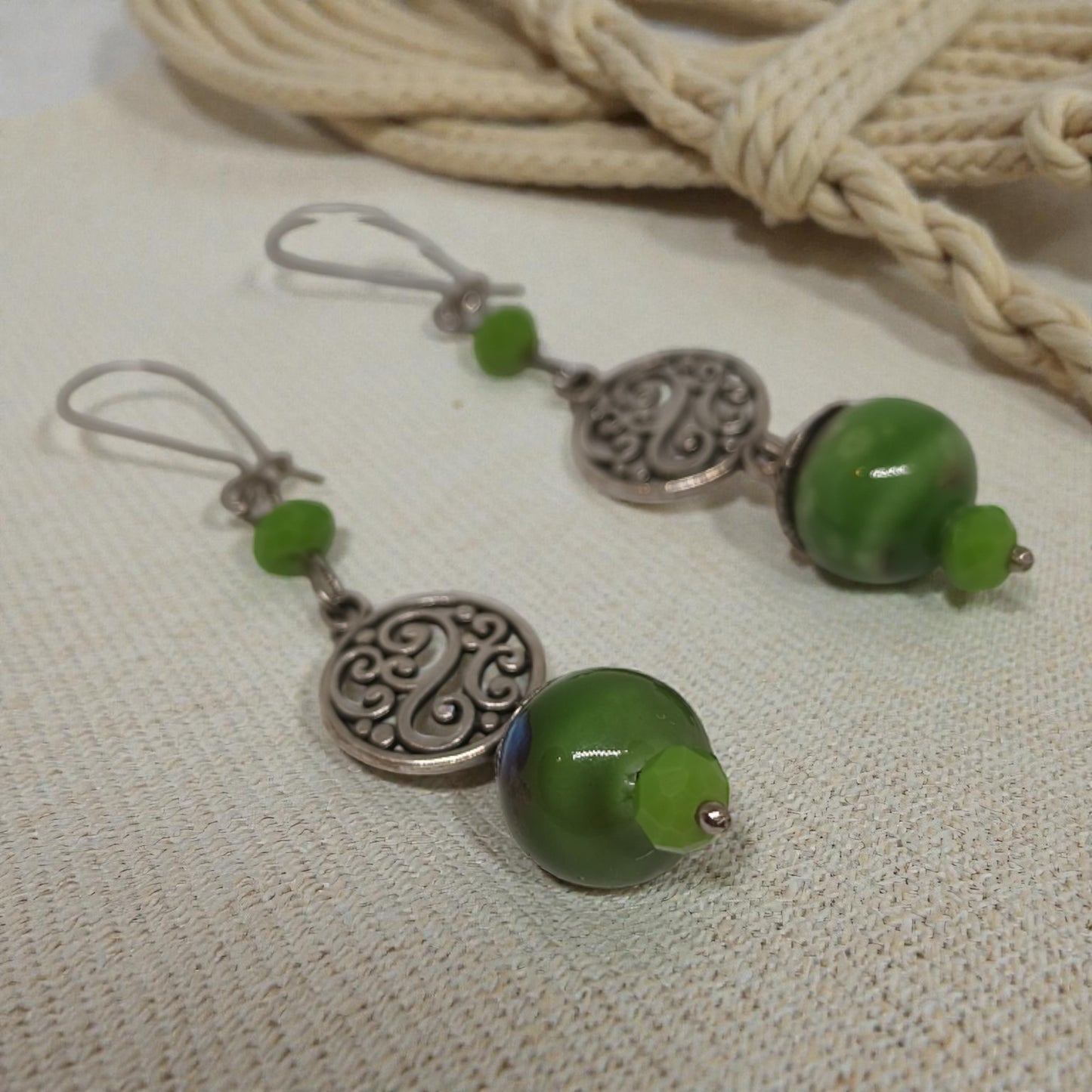 Σκουλαρίκια με Πράσινες Χάντρες