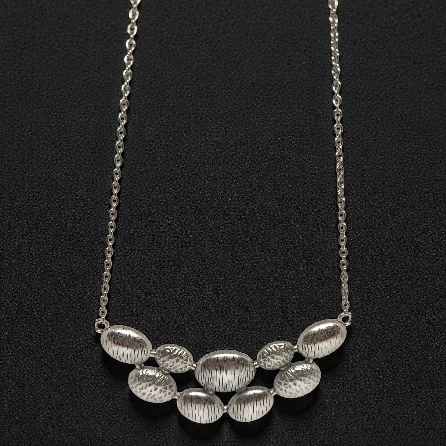 Κολιέ με Μεταλλικά Στοιχεία